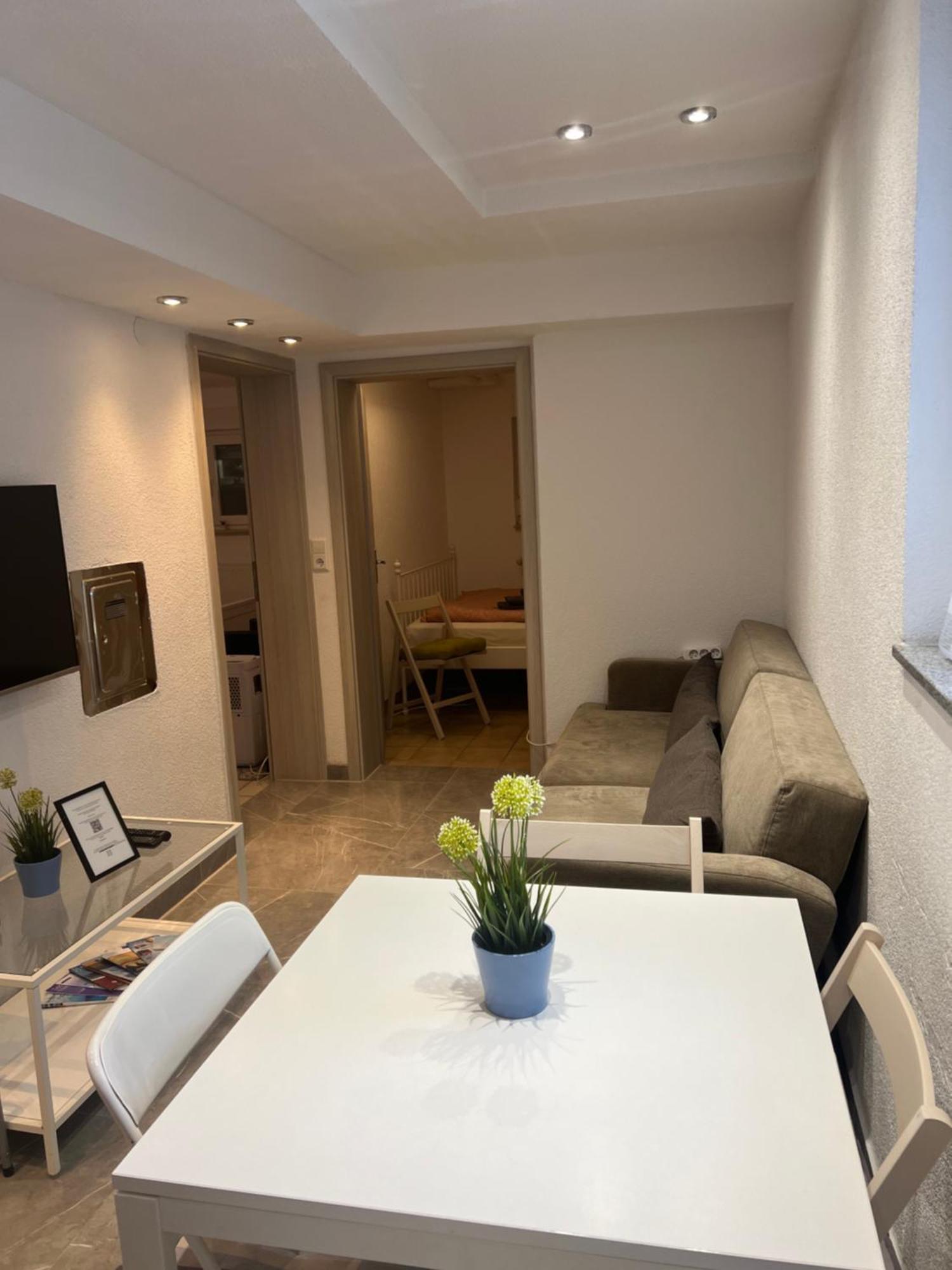 Moderne Einliegerwohnung Amara - Friedrichshafen Am Bodensee Esterno foto